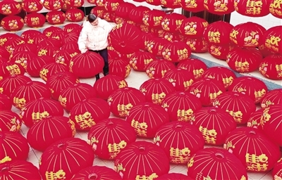 依托传统技艺村民实现家门口就业增收