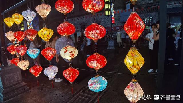 植绒灯笼4_产品展示_藁城区百盈宫灯厂