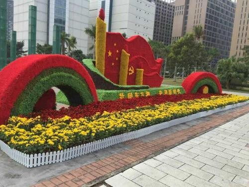 仿真孔雀绿雕造型厂家专业定制姿态优美造型独特 成都绿雕厂